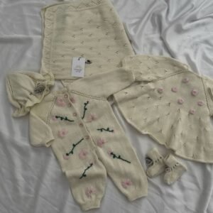 Set per 9-12 mesi con dettagli unici